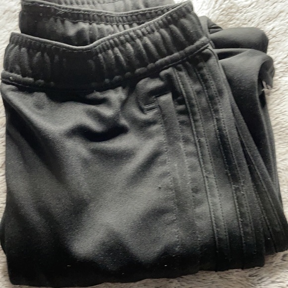 Addidas pants - Picture 9 of 11